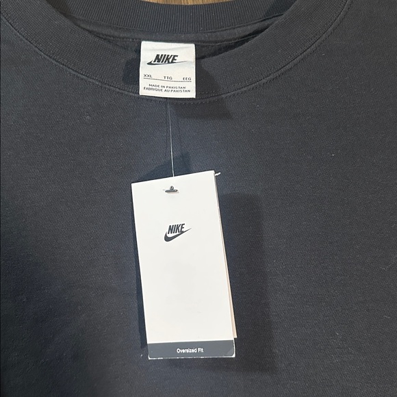 Nike Black Crewneck oversized fit Sweatshirt NEW! Xxl - Picture 3 of 4
